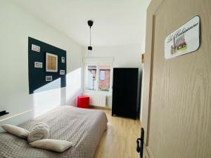 Sejours chez l'habitant Chambre privee au coeur de Calais : photos des chambres
