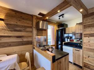 Appartement cosy 4 pers, 2 ch, proche pistes, balcon - FR-1-353-149