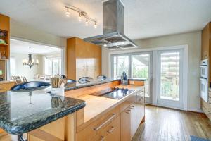 Rooftop Deck and Hot Tub Outer Banks Family Getaway