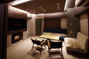 MolinHotels206-札幌市定山渓天然温泉に紅葉シーズン到来-K-bed1 & S-bed3 - 3hvězdičkové hotely ve městě Jozankei