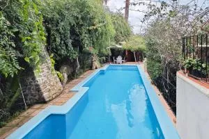 Navila Estudio en la piscina - 塔拉曼卡