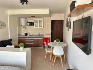 Moderno Departamento Con Pileta