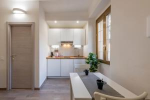 Frisi 3 City Center Suite - B Home