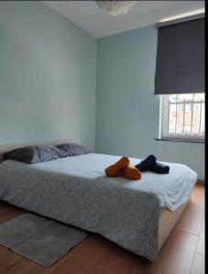 Chambre confortable lit double schaarbeek 1ere étage clé normal