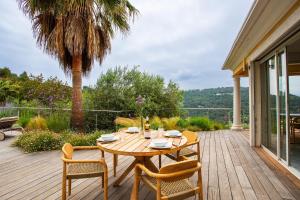 Villas VILLA NIDAZUR VI4413 By Riviera Holiday Homes : photos des chambres