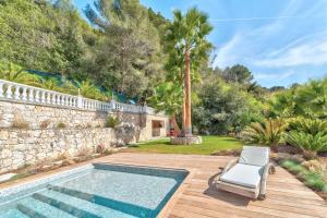 Villas VILLA NIDAZUR VI4413 By Riviera Holiday Homes : photos des chambres