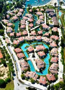 Number 27, Outstanding Corner Villa w/pool in Portville Gocek - İnlice