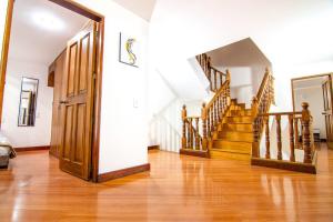 Huge Colonial House with Chimney, Luxury in the most exclusive town in Bogotá