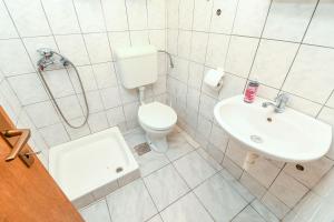 House Small Robinson