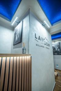 Wellness & Penzion, Laudom