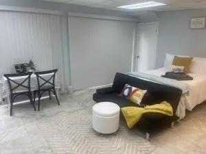 Midtown at Marion Blue - 1BR 1BA - Close to FAMU FSU TMH - Saint Peter