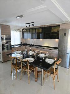 3-Bed Villa Sleeps 8 with Private Pool