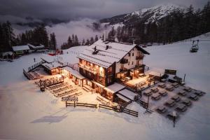 Orso Bianco Hotel & Chalet
