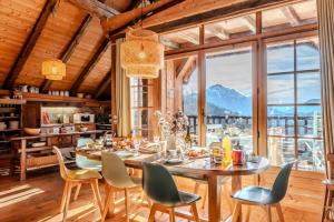 Chalets Slow Chalet de l-Ourse - Charming old chalet stunning view sauna pets ok : photos des chambres