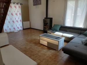 Provencal villa with pool, 1500m2 grounds