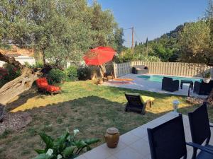Villas Provencal villa with pool, 1500m2 grounds : photos des chambres