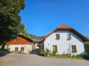 Bio-Schafbauernhof-Kölbel