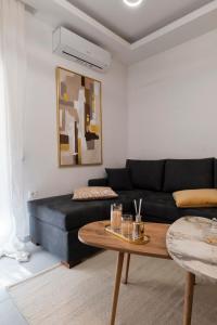 Minimal Trikala Escape