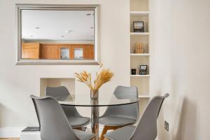 Very Cosy Marylebone Residence with Super Fast Wifi