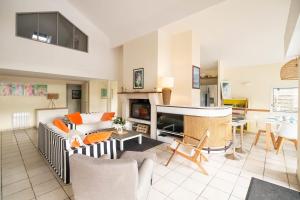 Villa 145 m near ocean with pool and garden