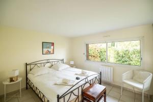 Maisons de vacances Villa 145 m near ocean with pool and garden : photos des chambres