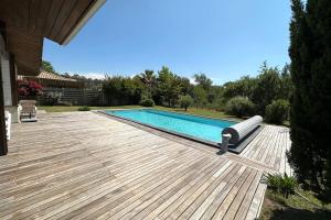 Maisons de vacances Villa 145 m near ocean with pool and garden : photos des chambres