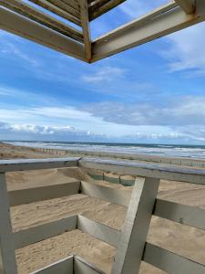 Maisons de vacances Villa 145 m near ocean with pool and garden : photos des chambres