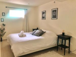 Maisons de vacances The HoPe, suite privee au sein d'une maison avec piscine : photos des chambres