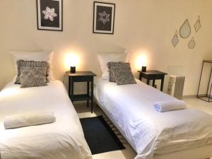 Maisons de vacances The HoPe, suite privee au sein d'une maison avec piscine : photos des chambres