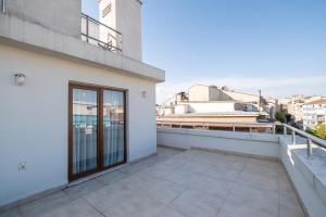 Lavin Hotel & Suites