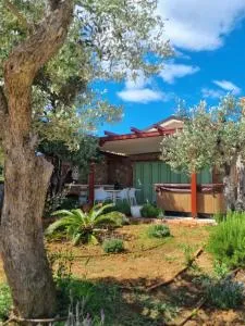 Vila s jacuzzijem i bazenom Mavrinac - Osor