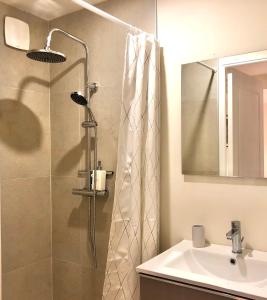 Maisons de vacances The HoPe, suite privee au sein d'une maison avec piscine : photos des chambres