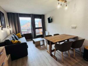 Studio aux 2 Alpes pour 4 pers, balcon ensoleillé - FR-1-546-51