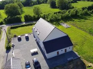 Grand Gîte en Berry avec Jardin, Jeux et Parking - FR-1-591-714 - Le Lys-Saint-Georges