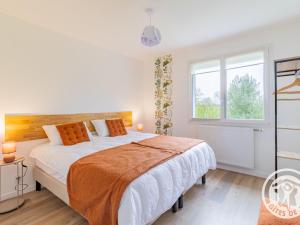 Maisons de vacances Grand gite familial pres du Puy du Fou, wifi, animaux admis, jardin - FR-1-622-96 : photos des chambres
