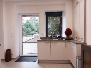 Gîte charmant avec jardin clos et parking à Saint-Sauveur-Marville - FR-1-581-146