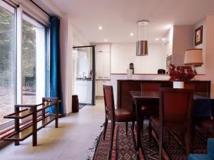 Gîte charmant avec jardin clos et parking à Saint-Sauveur-Marville - FR-1-581-146