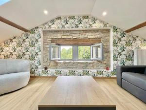 Maisons de vacances Gite Charme 4 Chambres avec Salle d-eau, Confort Moderne - FR-1-584-368 : photos des chambres