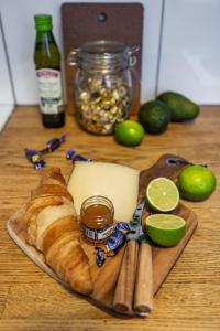 Arctic River City Suite