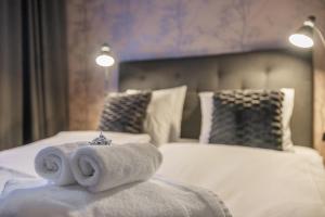 Arctic River City Suite