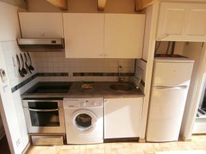 Studio Mezzanine Climatisé avec Piscine & Tennis - 4P - FR-1-799-48