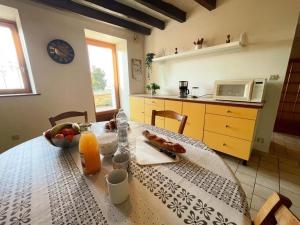 Maisons de vacances Gite viticole tout inclus, jardin 3000m², velos offerts, proche Saumur-Chinon-Langeais - FR-1-381-606 : photos des chambres