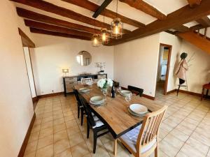 Maisons de vacances Gite viticole tout inclus, jardin 3000m², velos offerts, proche Saumur-Chinon-Langeais - FR-1-381-606 : photos des chambres