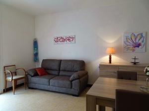 Spacieux 3 pièces à 50m de la plage avec balcon et climatisation - FR-1-776-120