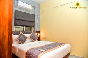 Omicron Comforts 1BHK 2BHK Service Apartment