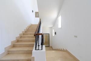 Stunning villa with private heatable pool