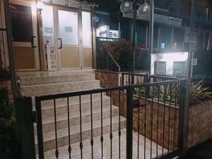 Airport Boulevard Guesthouse