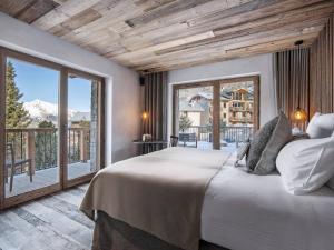 Chalet spacieux avec bain nordique, hammam et vue proche des pistes - FR-1-570-66