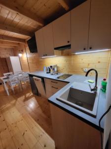 Klimatyczne drewniane Domki Jagodna Spalona 6D-2 jacuzzi sauna