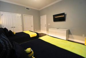 Luxurious 3-Bedroom Condo in ReResort